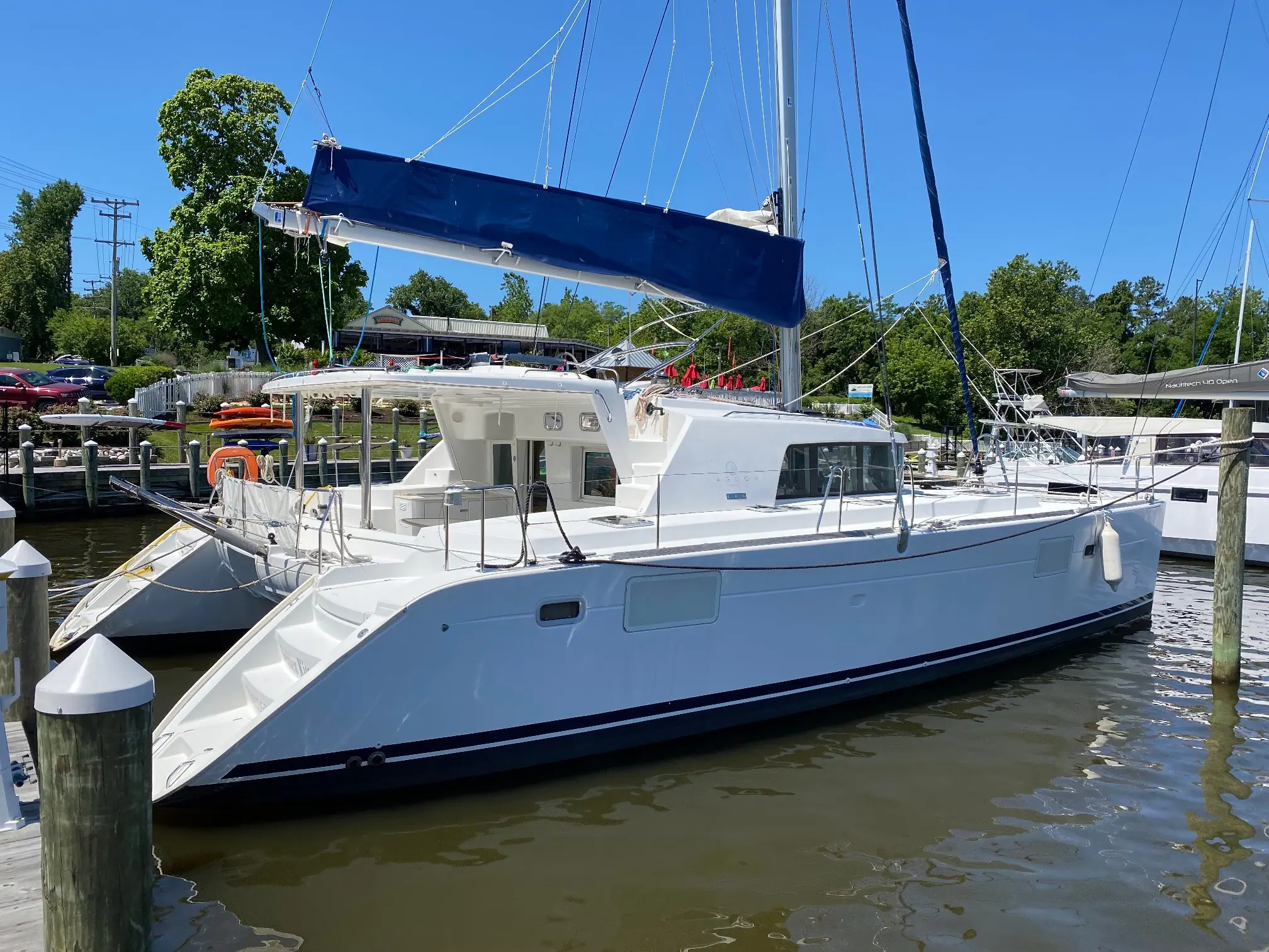 Used Sail Catamaran for Sale 2008 Lagoon 440 Boat Highlights