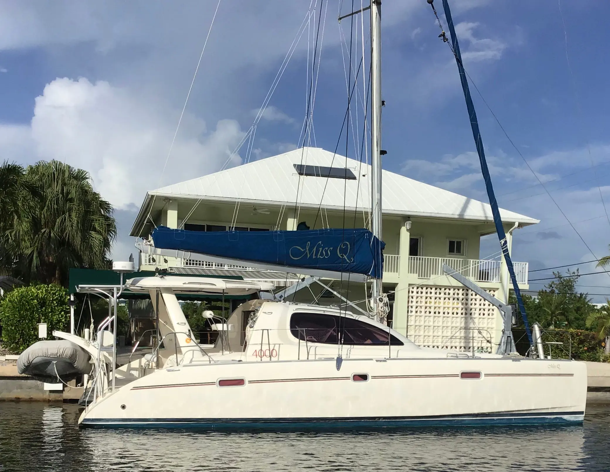 MISS Q Sail Leopard 40