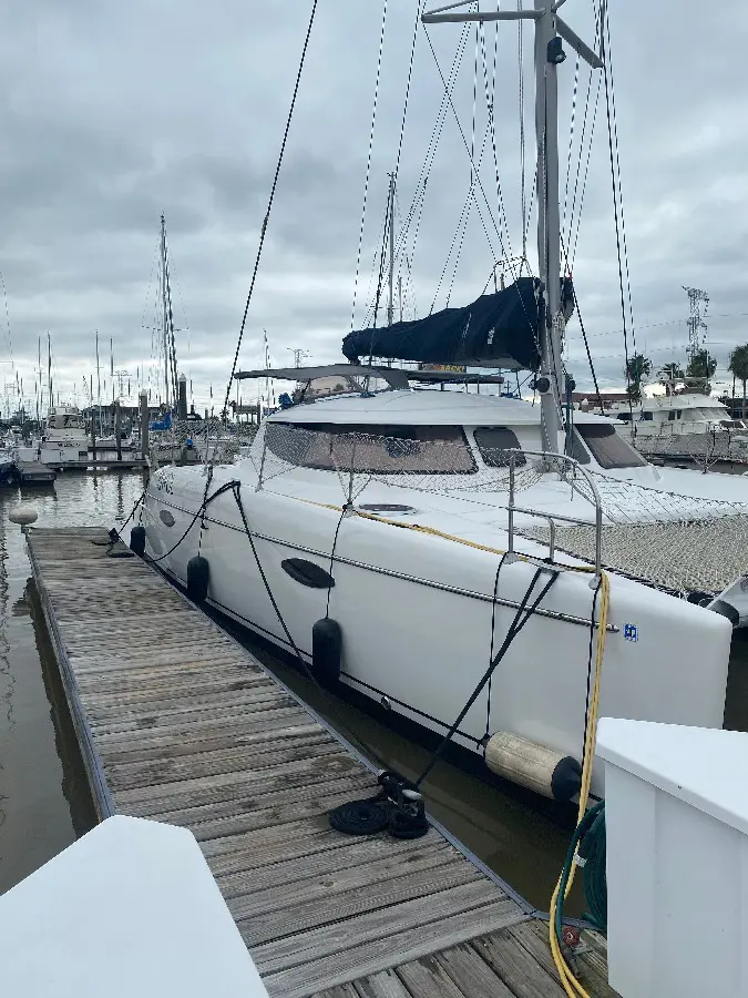 AWOL Sail Lavezzi 40