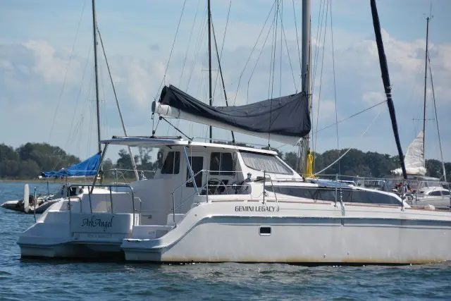 ARKANGEL Sail Legacy 35