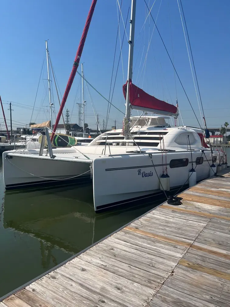 Used Sail Catamaran for Sale 2009 Leopard 46  Boat Highlights