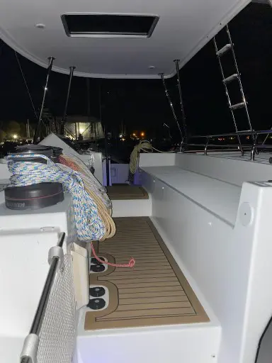 Used Sail Catamaran for Sale 2013 Lagoon 450 Layout & Accommodations