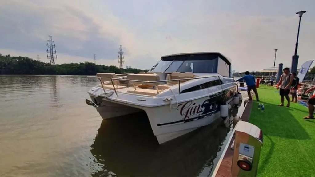 NO NAME-AQUILA 36 CRUISER Power Aquila 36 Cruiser 