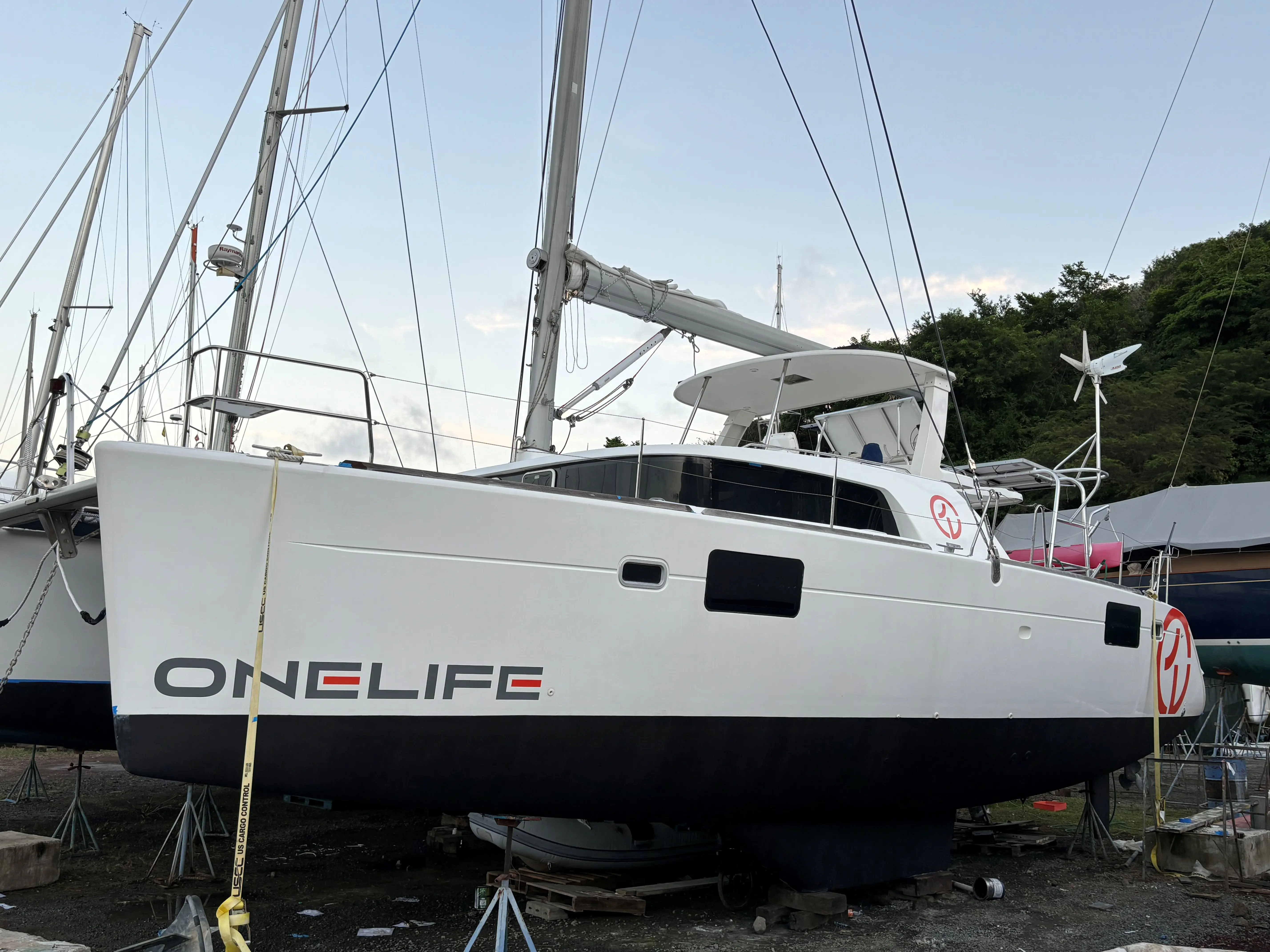 ONE LIFE Sail Lagoon 440