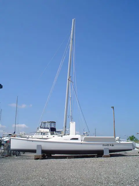 Used Sail Catamaran for Sale 2004 Reynolds Boat Highlights