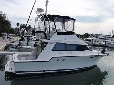 1993 LUHRS SPORTFISH Flybridge Sedan 