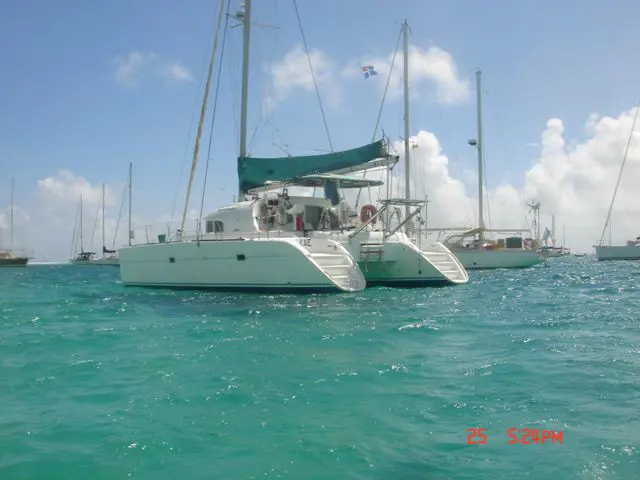 KAE Sail Lagoon 380