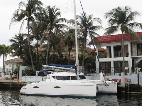 OPTIONS Sail Mahe 36