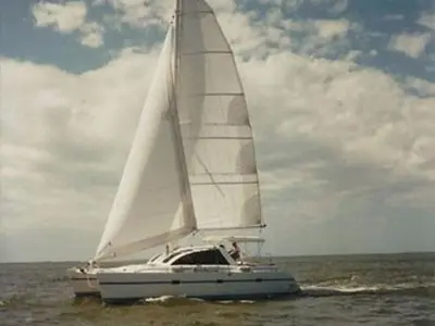 1993 Lagoon 37