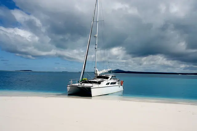 Used Sail Catamaran for Sale 2011 Gemini 105Mc Boat Highlights