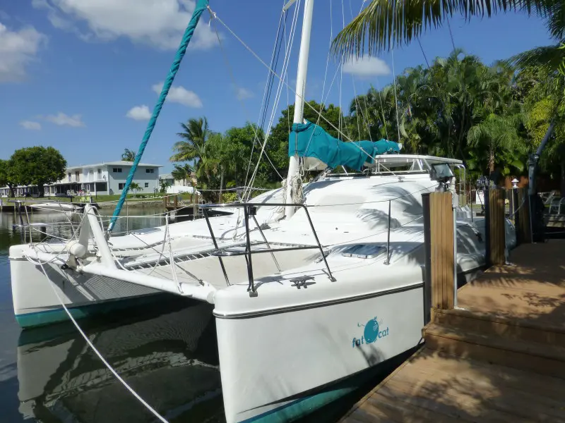 FAT CAT Sail Island Spirit 35