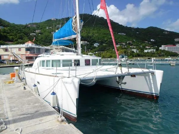 PATRON LADY Sail Lagoon 440