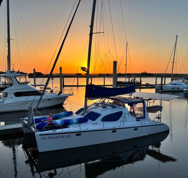 THE WANDERFUL LIFE Sail Voyage 380