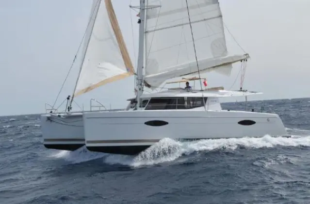 NO NAME Sail Helia 44