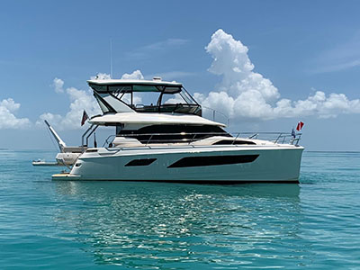 2017 Aquila 44 