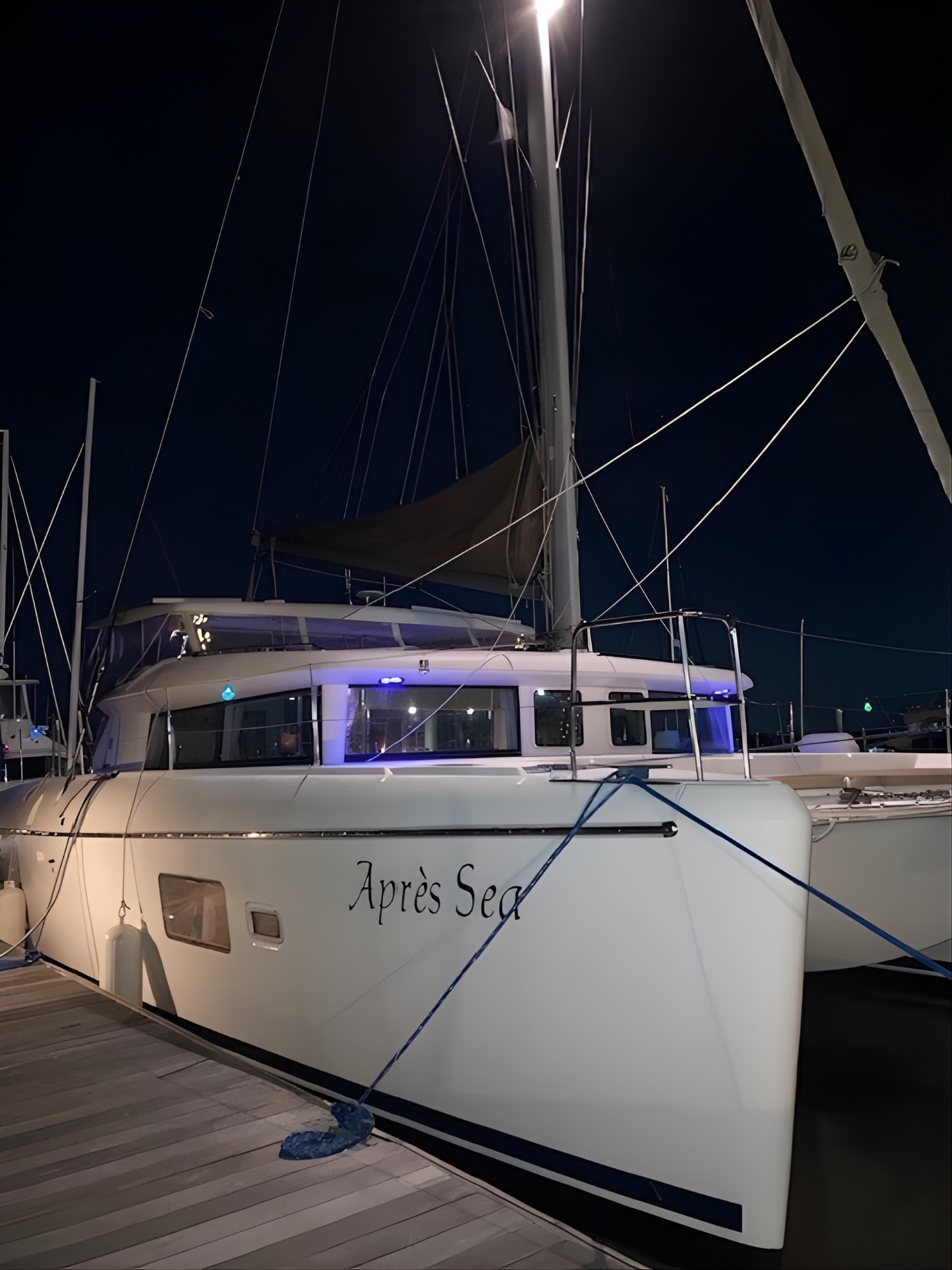 APRES SEA Sail Lagoon 420