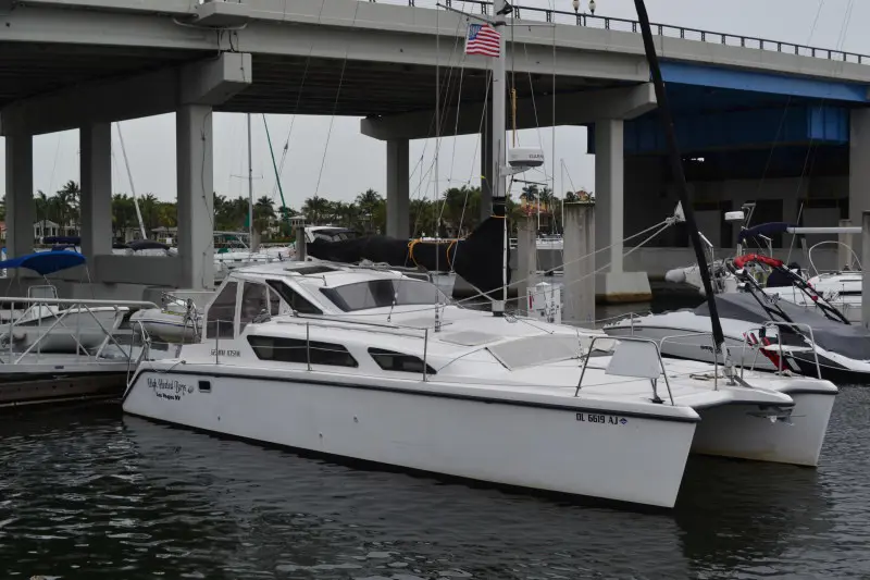 Used Sail Catamaran for Sale 2001 Gemini 105Mc 