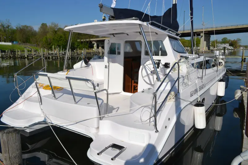 HULL 1202 Sail Legacy 35