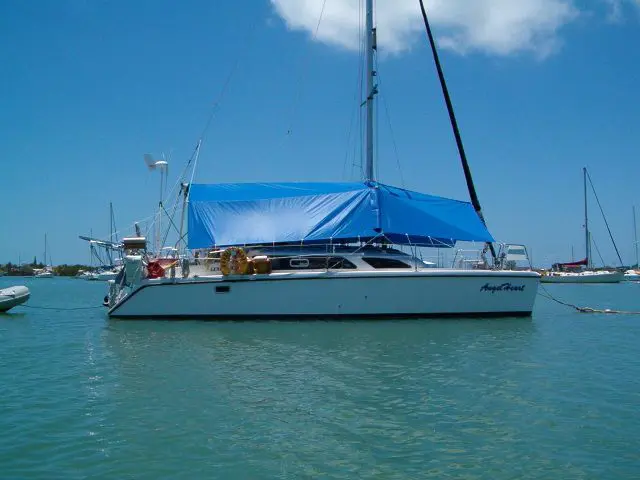 Used Sail Catamaran for Sale 2002 Gemini 105Mc Boat Highlights