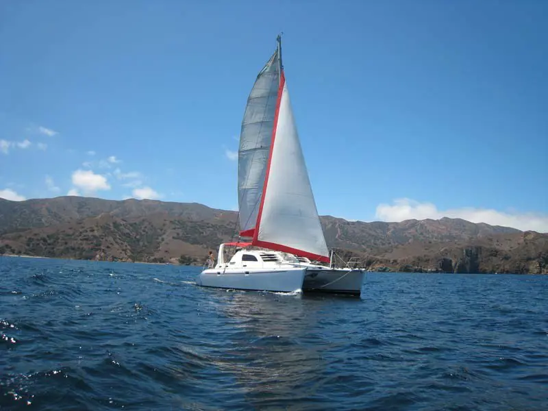 Used Sail Catamaran for Sale 2000 Leopard 3800 Boat Highlights