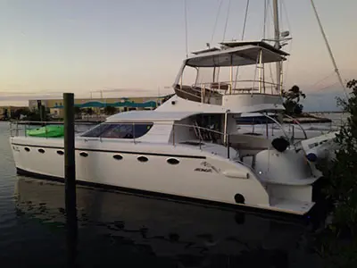 2003 CHARTER CATS SA Prowler 45