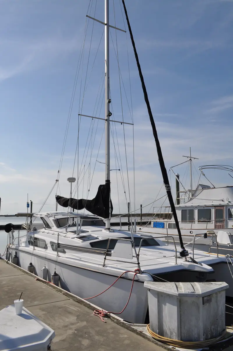 Used Sail Catamaran for Sale 2006 Gemini 105Mc Boat Highlights