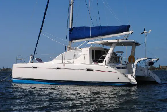 STARLIKE Sail Leopard 40