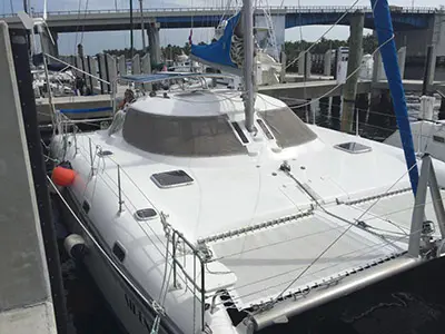 2003 CHARTER CATS SA Wildcat 350