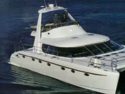 2004 CHARTER CATS SA Prowler 450