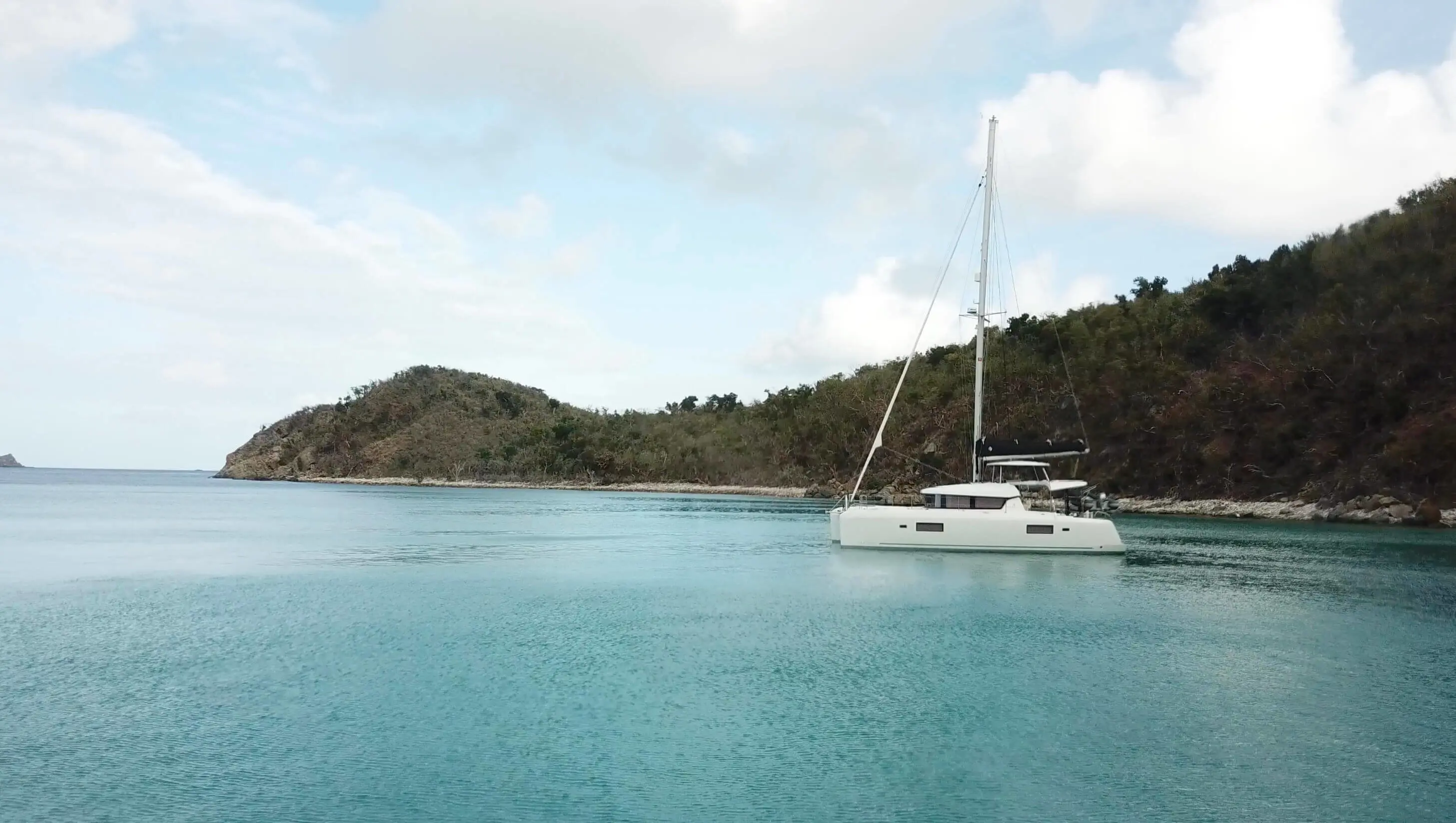 BLUE INFINITY Sail Lagoon 42