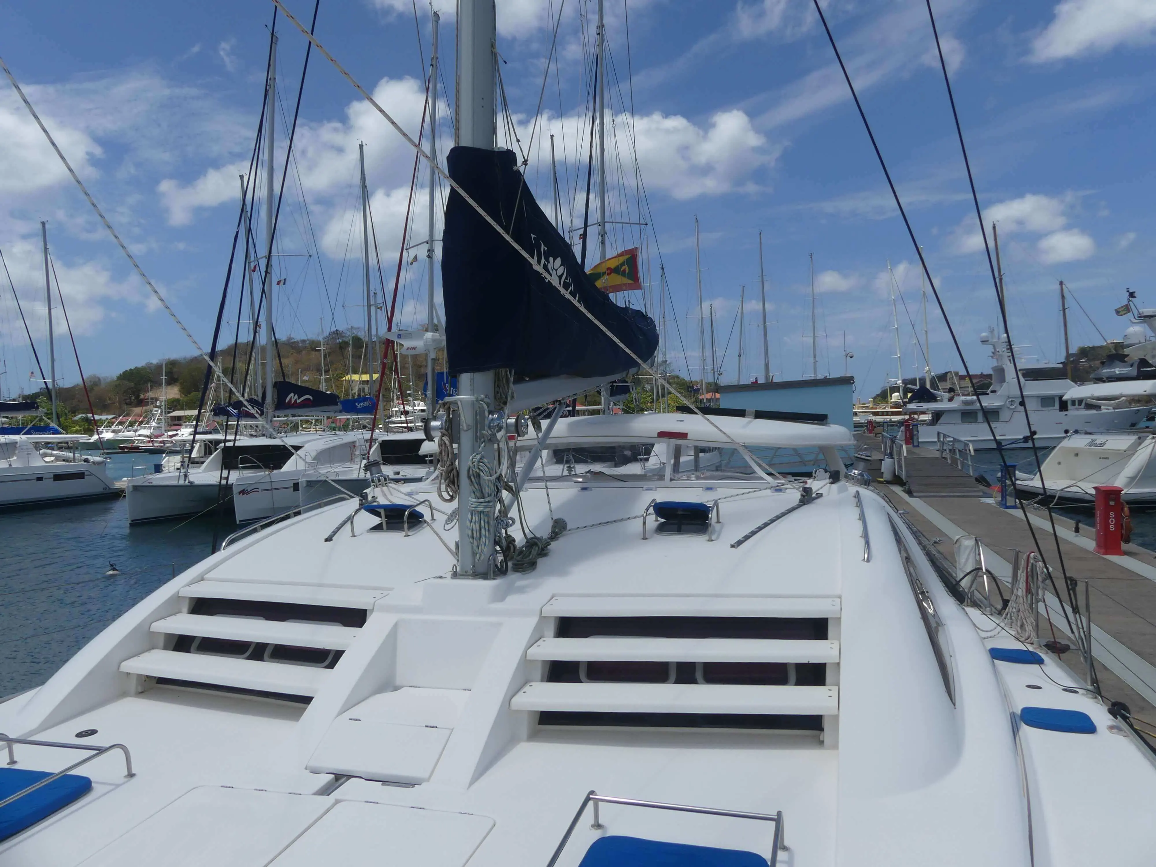 Used Sail Catamaran for Sale 2006 Leopard 43  