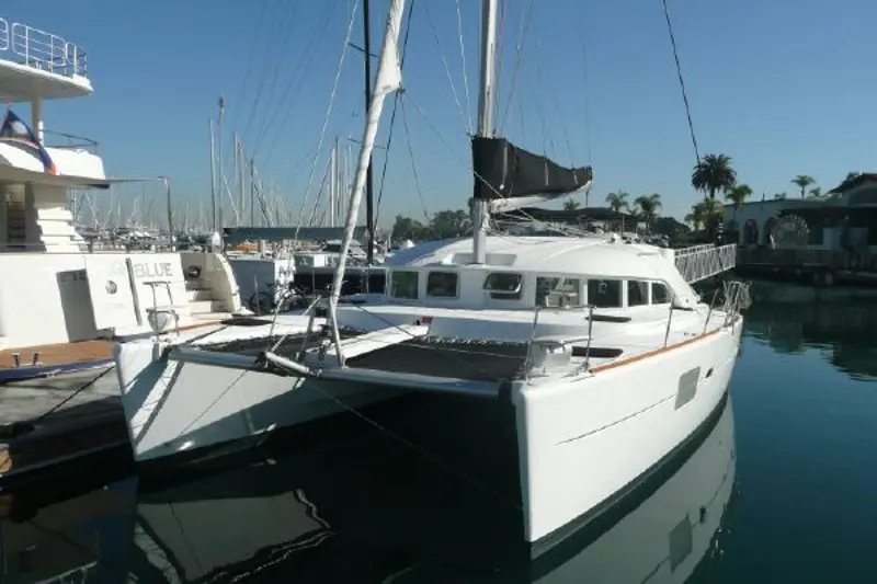 OSA Sail Lagoon 380 S2