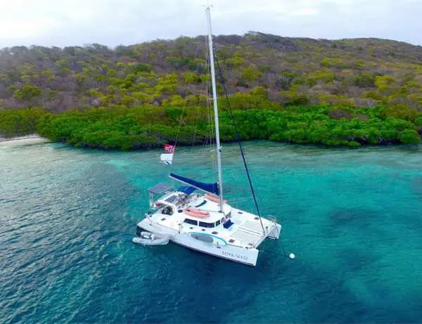 LOVEBOAT Sail Lagoon 440