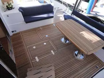 Used Sail Catamaran for Sale 2014 Privilege 515 Layout & Accommodations