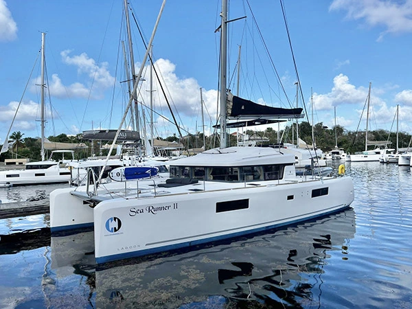 Lagoon 52 5 cabins